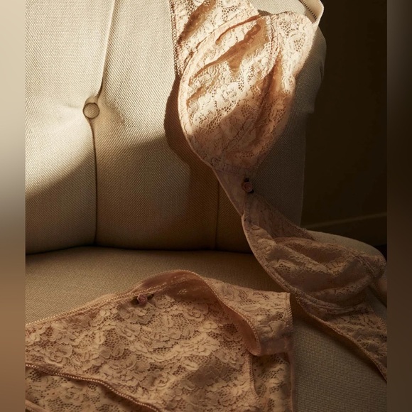 Doen Delicates Alicia Bralette Cameo Pink Lace NWT - Picture 2 of 8